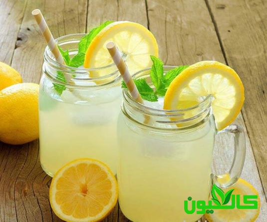  آب لیمو همراه با اثر ضد میکروبی مفید برای پاکسازی پوست